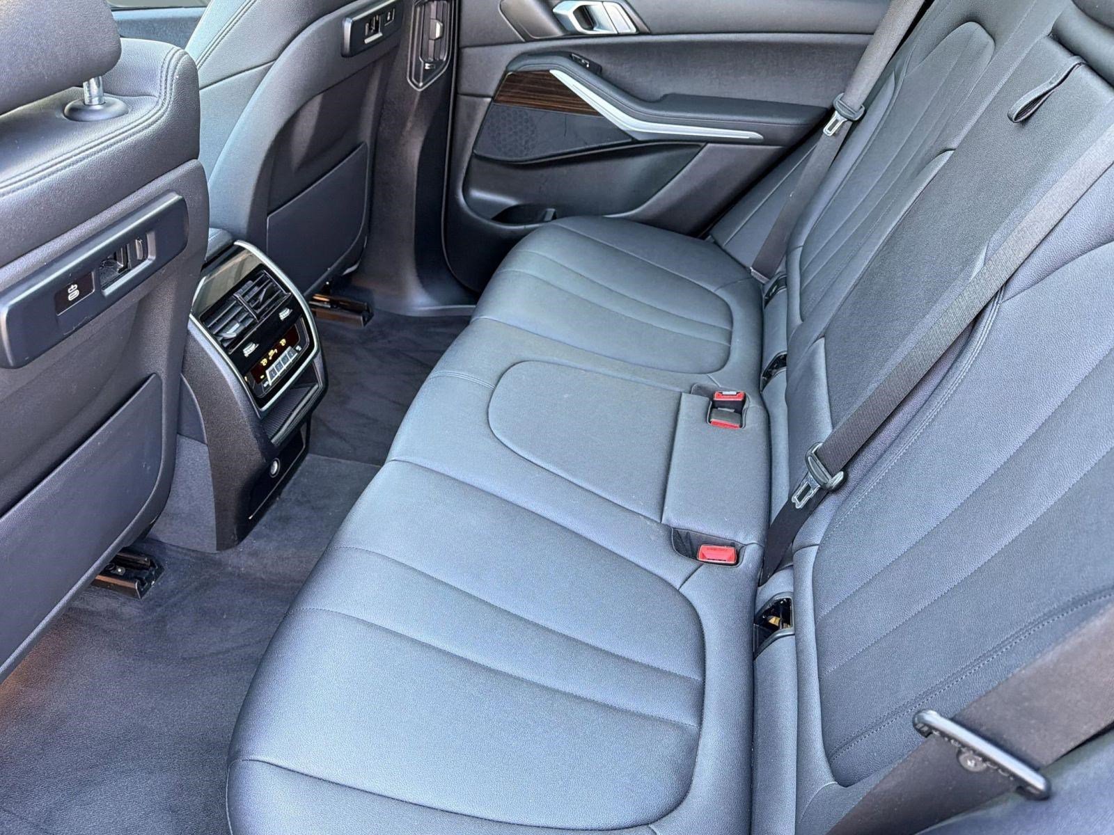 Used 2020 BMW X5 sDrive40i w/ Convenience Package RWD image 25