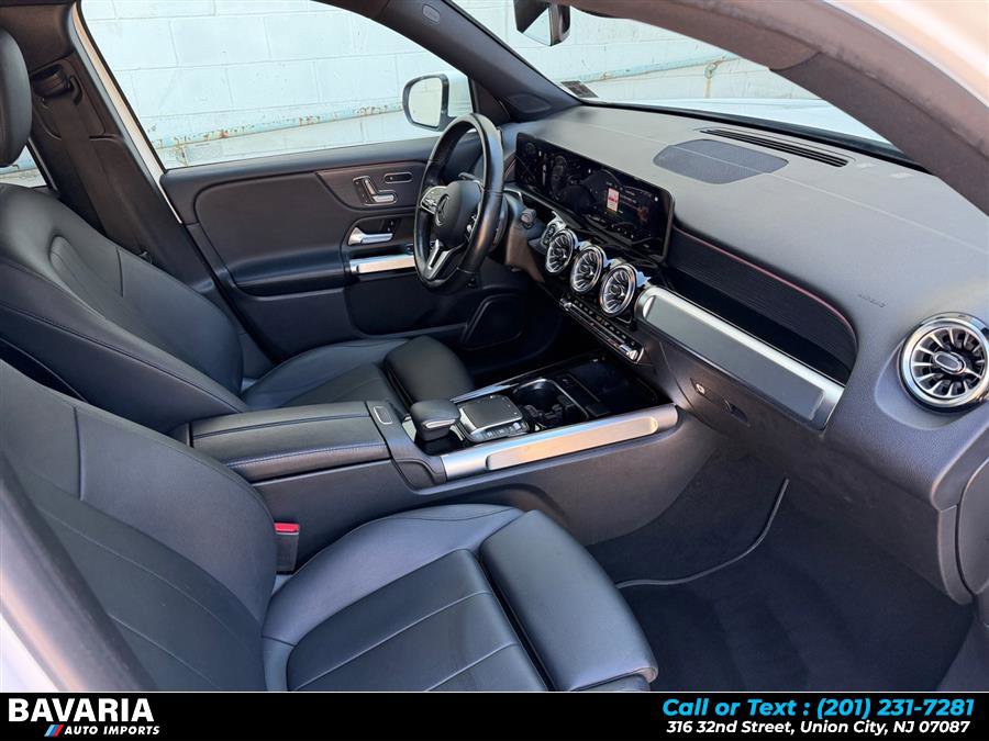 Used 2023 Mercedes-Benz GLB 250 4MATIC image 20