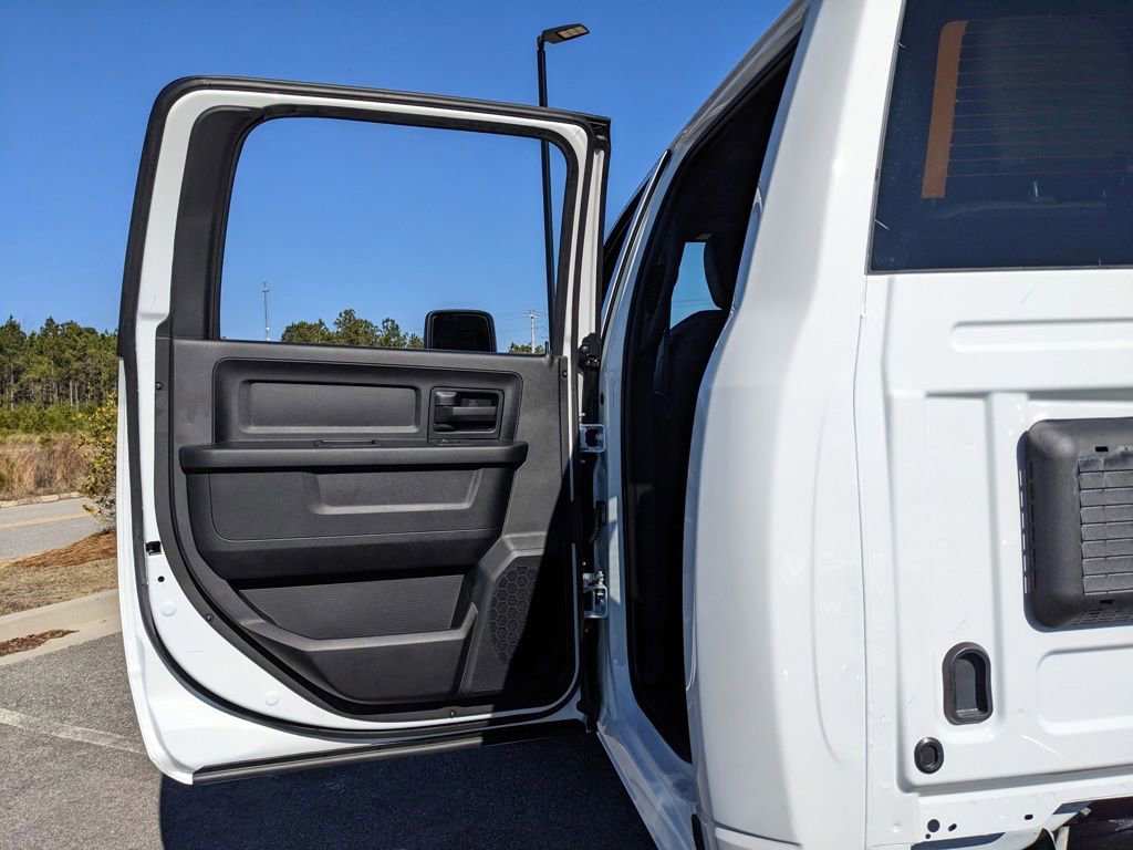 New 2026 RAM 5500 Tradesman w/ Chrome Appearance Group image 46