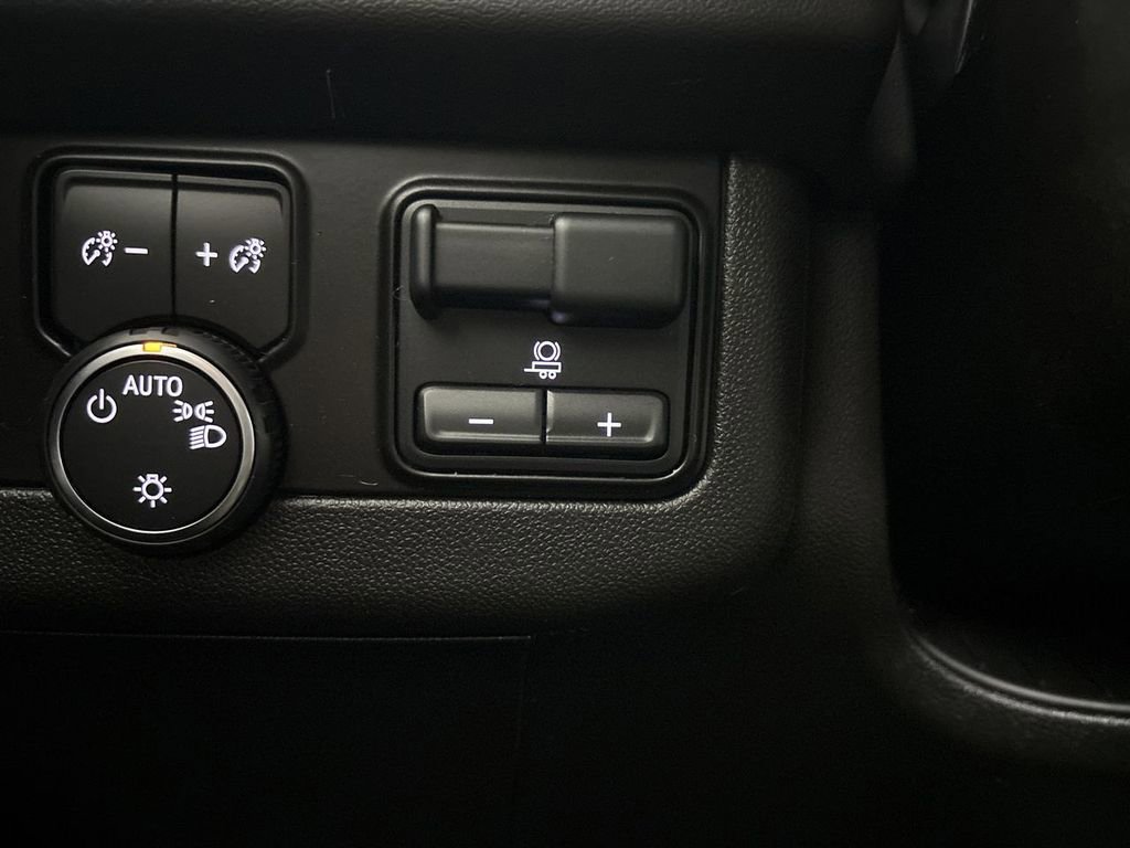 Used 2023 Chevrolet Tahoe Z71 w/ Luxury Package image 64