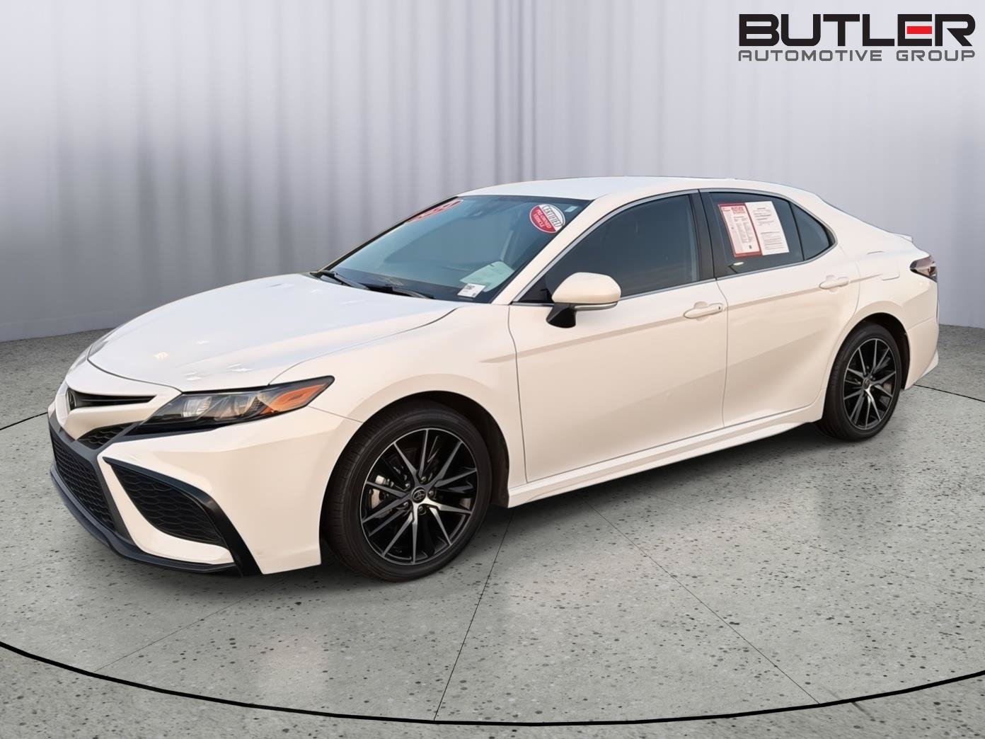 Certified 2024 Toyota Camry SE w/ Convenience Package FWD image 2