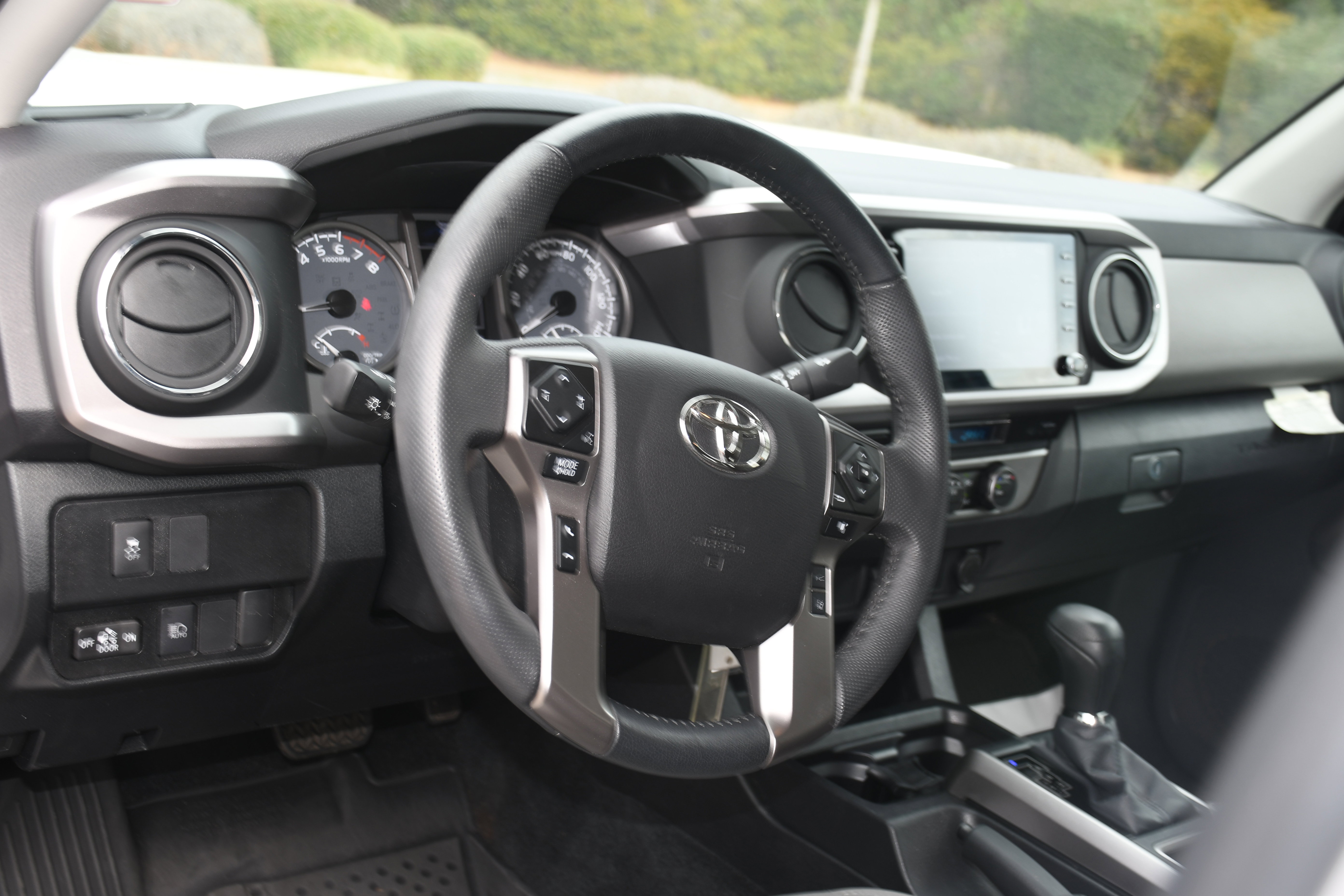 Certified 2022 Toyota Tacoma SR5 image 8