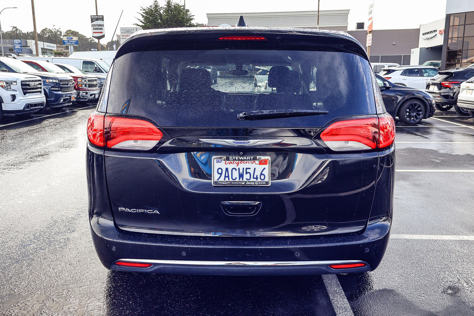 Used 2018 Chrysler Pacifica Touring Plus image 21