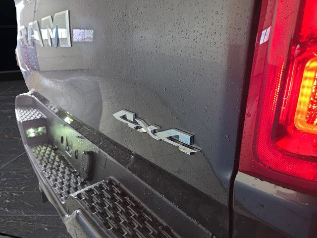 New 2026 RAM 1500 4x4 Crew Cab image 36