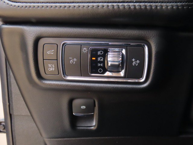 Certified 2022 Lincoln Nautilus Reserve w/ Luxury Package image 26