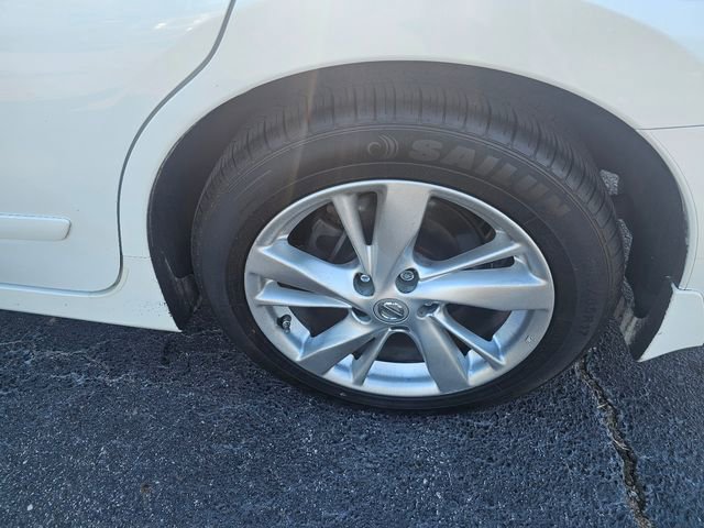 Used 2014 Nissan Altima 2.5 SL w/ Technology Package FWD image 13