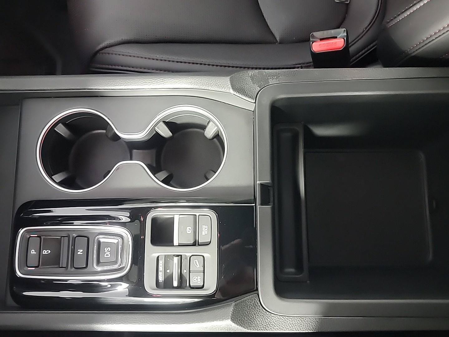 Certified 2025 Honda Pilot Black Edition image 36