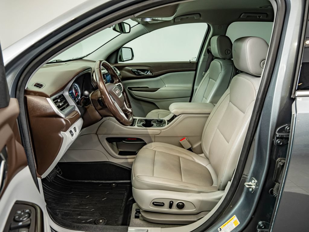 Used 2020 GMC Acadia SLT FWD image 30