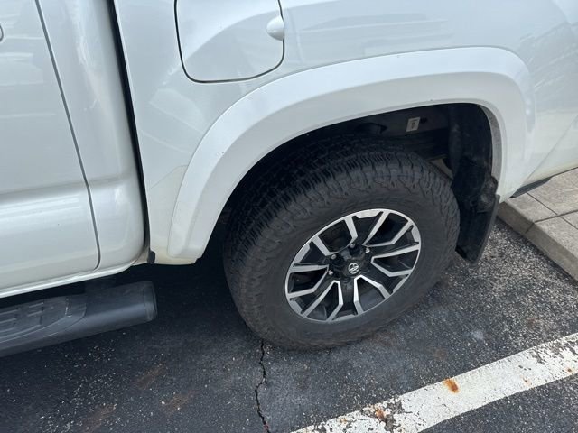 Used 2021 Toyota Tacoma TRD Sport w/ Technology Package image 6