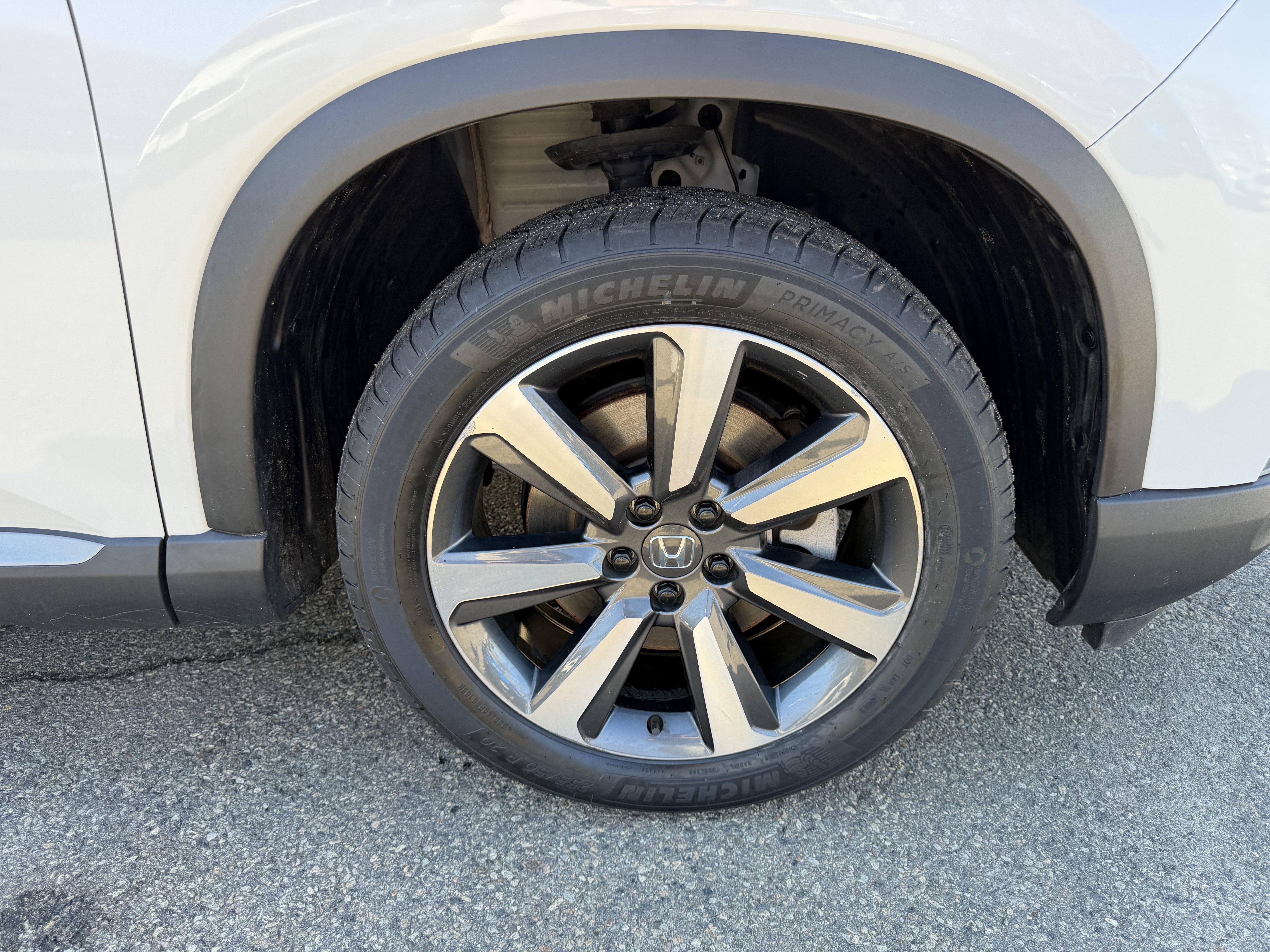 Certified 2024 Honda Pilot Touring image 10