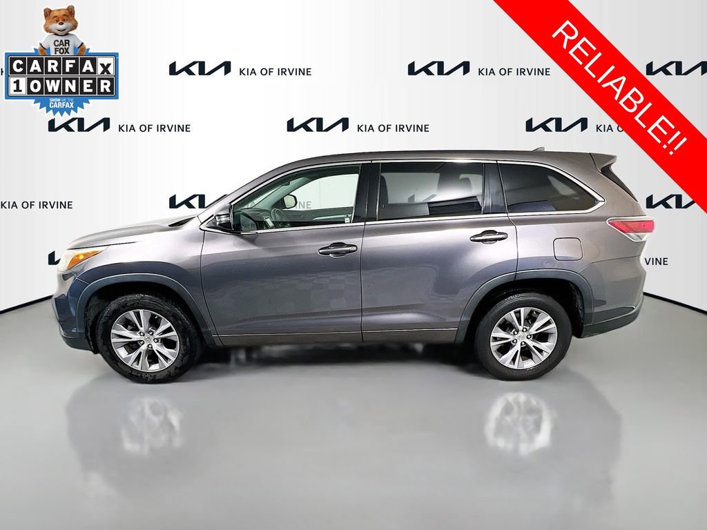 Used 2015 Toyota Highlander Plus FWD image 4
