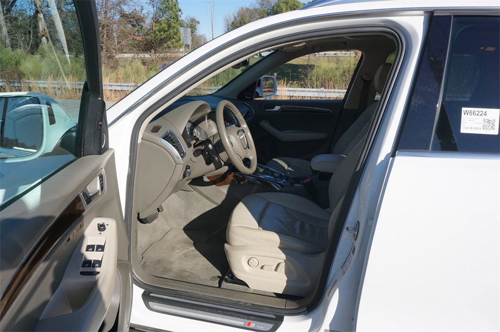Used 2011 Audi Q5 3.2 Prestige image 2