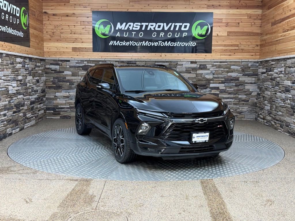 Used 2024 Chevrolet Blazer RS image 2