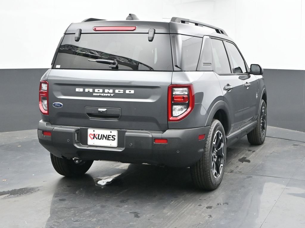 New 2025 Ford Bronco Sport Outer Banks image 9