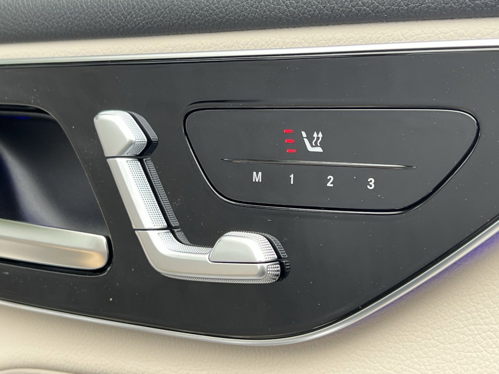 New 2026 Mercedes-Benz GLC 300 4MATIC image 40
