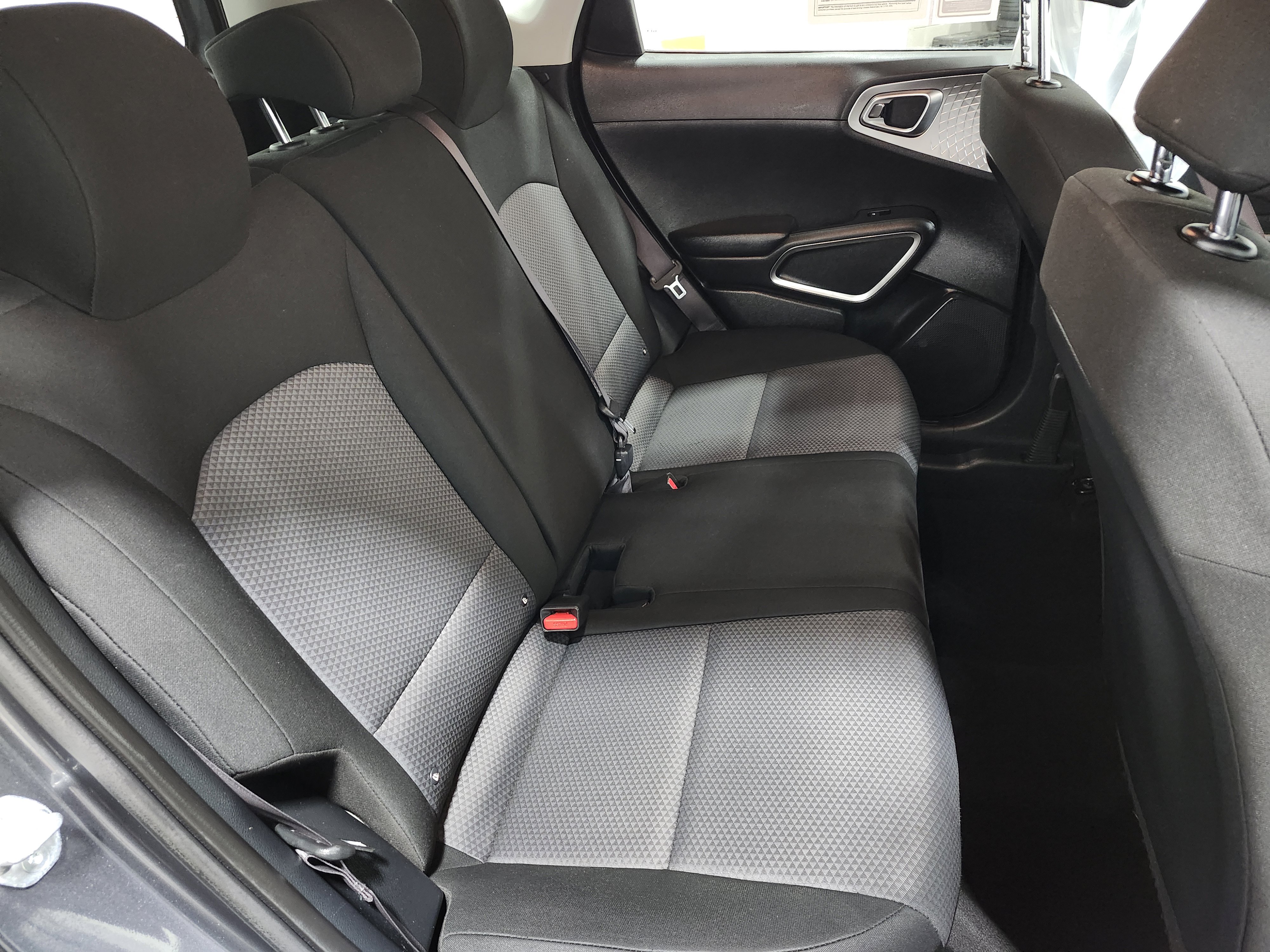 Used 2023 Kia Soul LX w/ Option Group 015 FWD image 19