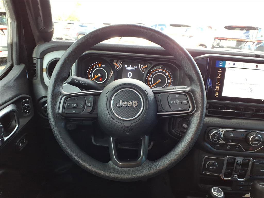 Used 2025 Jeep Gladiator Sport image 17