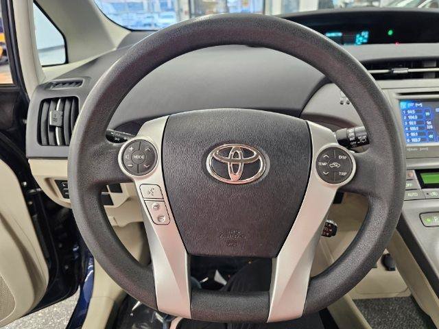 Used 2014 Toyota Prius Three FWD image 10