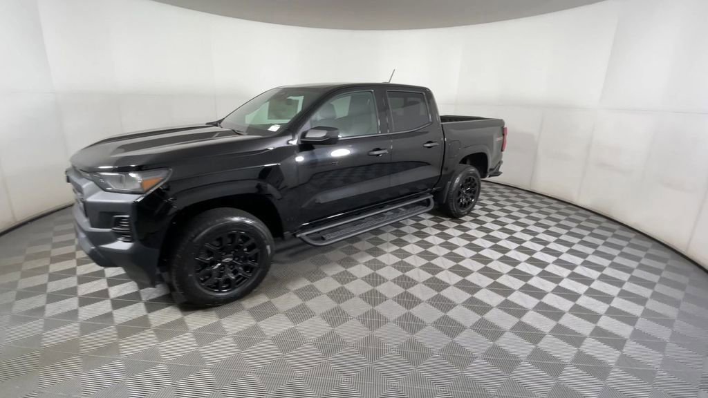 New 2025 Chevrolet Colorado W/T w/ WT Custom Package image 5