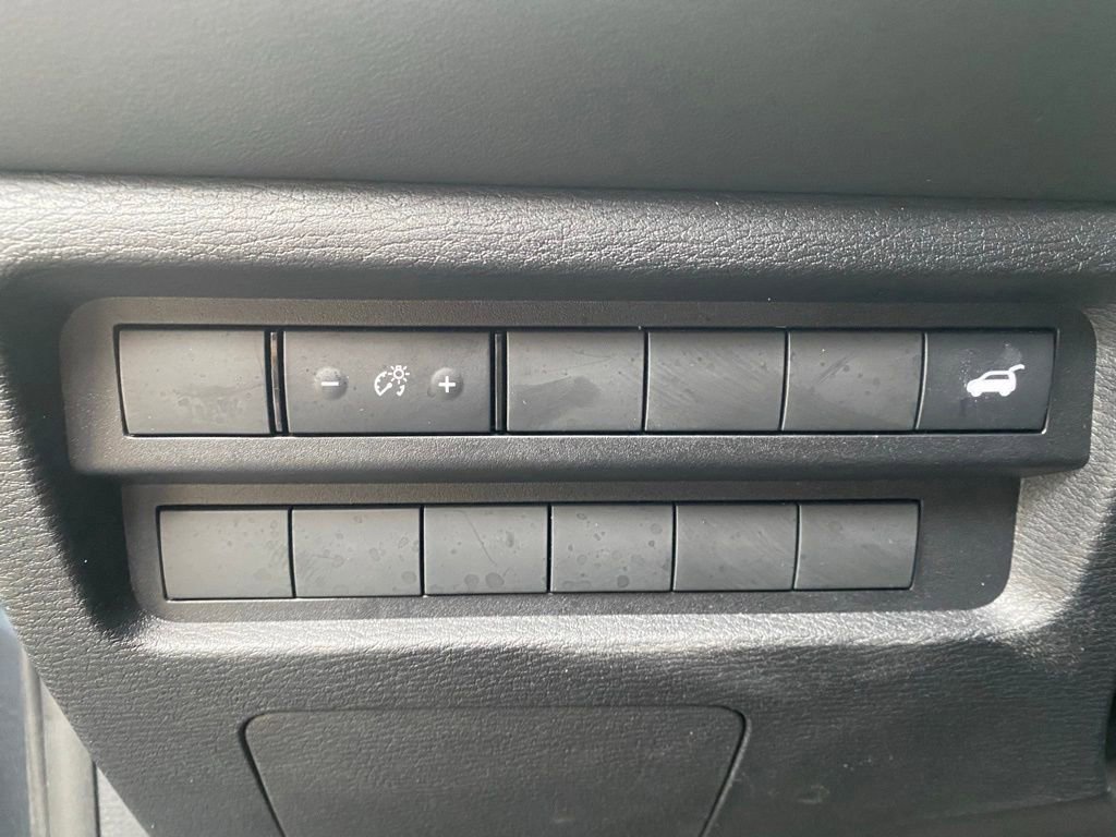 Used 2025 Mitsubishi Outlander SE FWD image 16