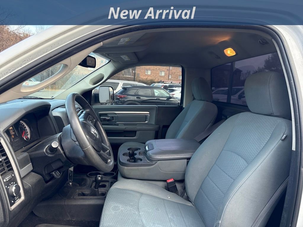 Used 2018 RAM 3500 Tradesman w/ Chrome Appearance Group image 8