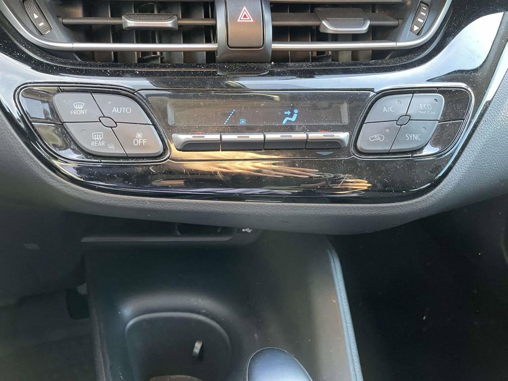 Used 2021 Toyota C-HR LE image 38