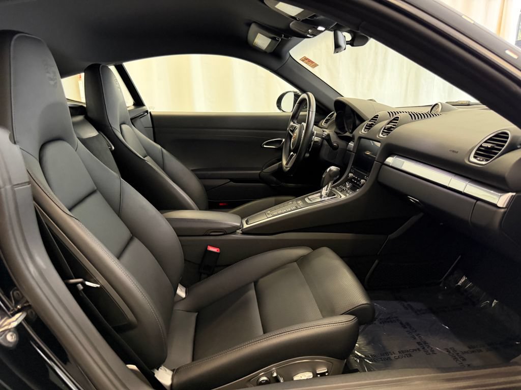 Certified 2019 Porsche 718 Cayman S RWD image 16