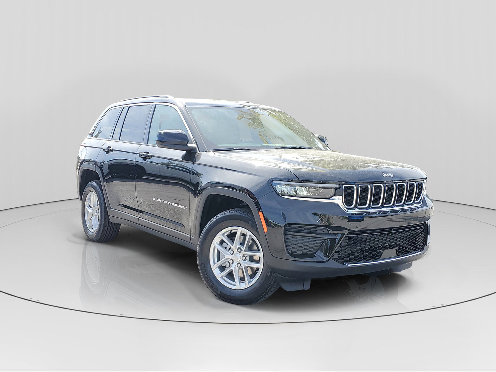 New 2025 Jeep Grand Cherokee Laredo X