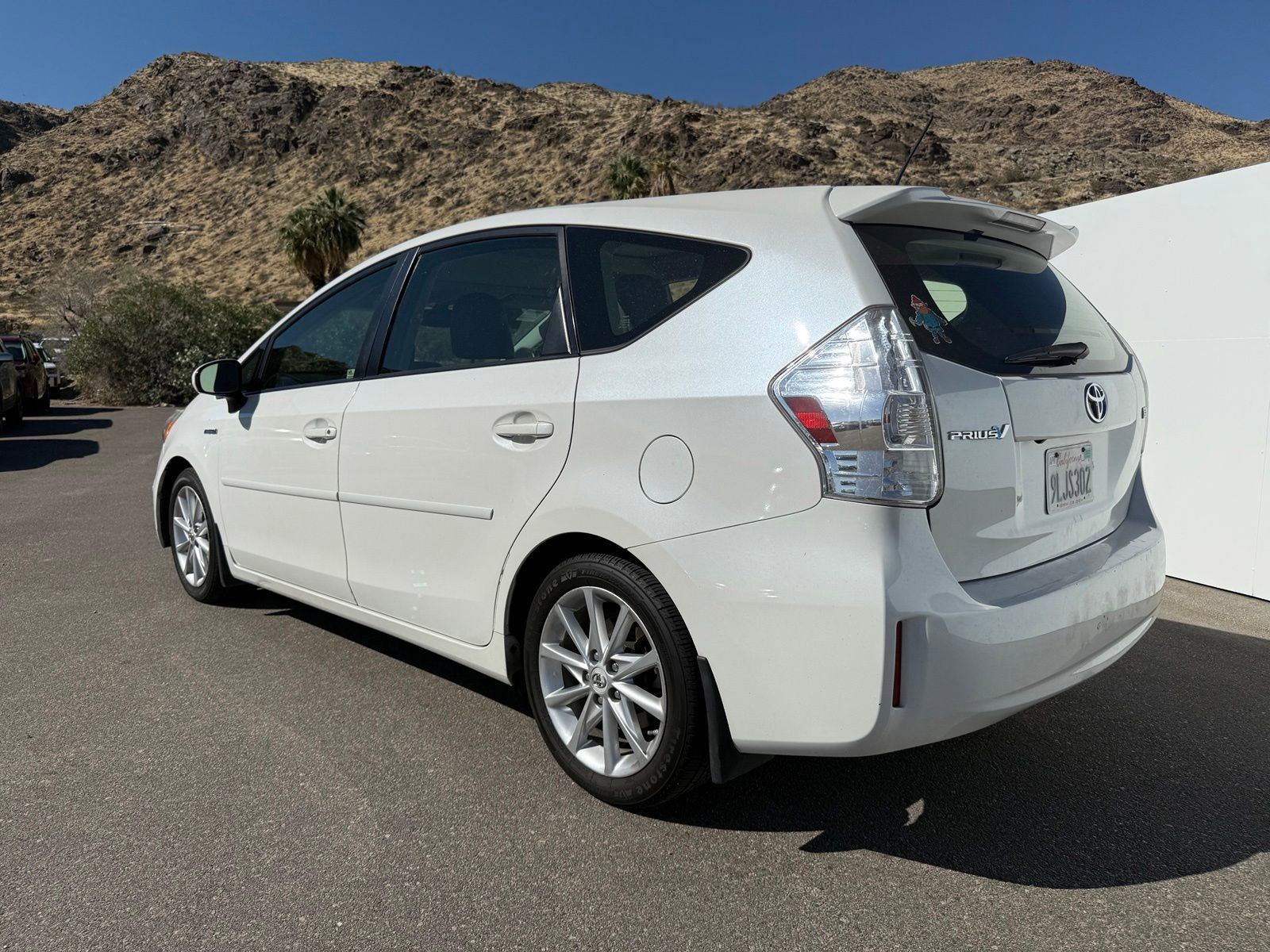 Used 2012 Toyota Prius V Five FWD image 3