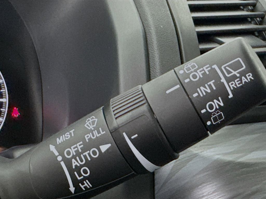 Used 2026 Honda Odyssey Elite image 16
