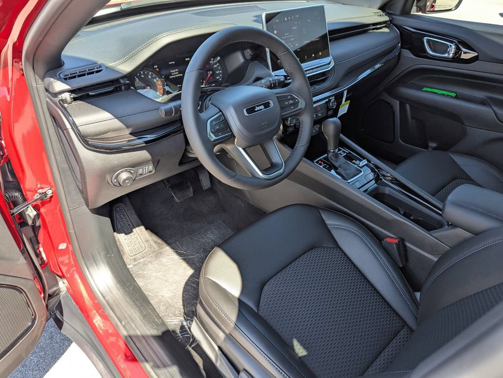 New 2026 Jeep Compass Latitude AWD/4WD image 11