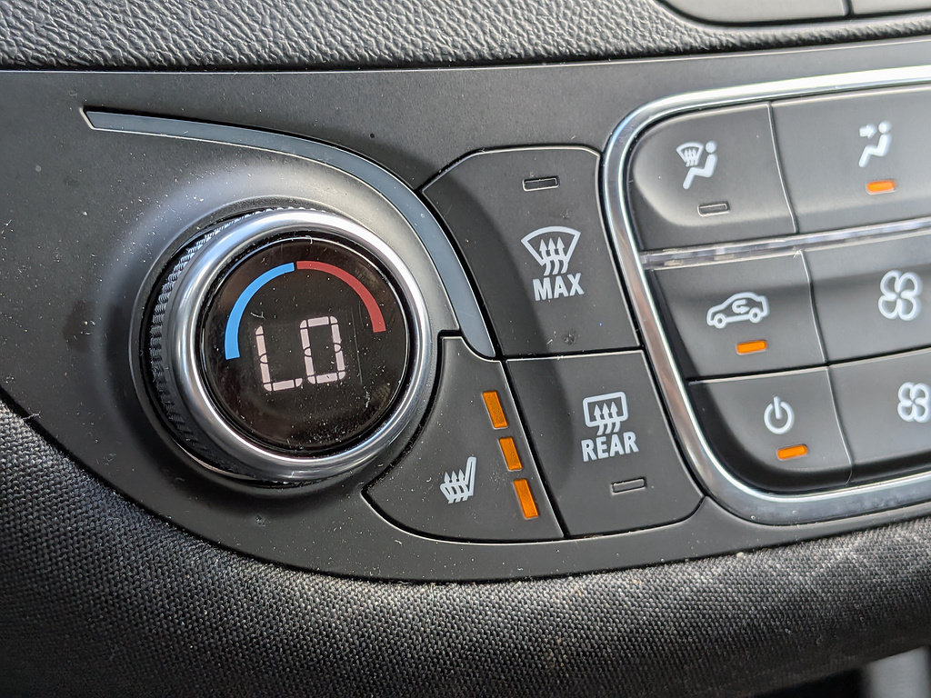 Certified 2025 Chevrolet Malibu LT FWD image 20