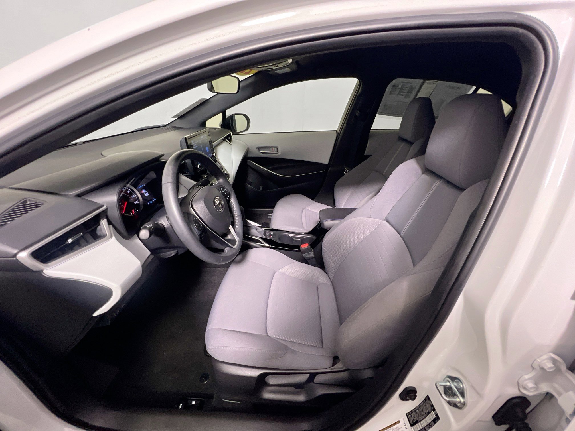 Used 2022 Toyota Corolla SE FWD image 14