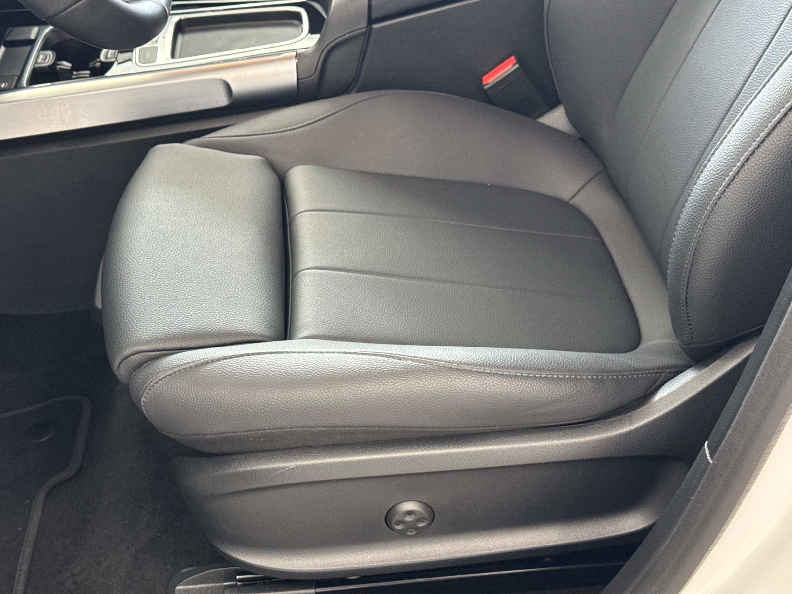 Certified 2025 Mercedes-Benz EQB 300 4MATIC image 12