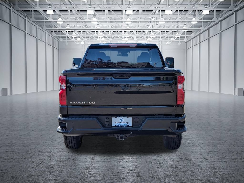 Used 2022 Chevrolet Silverado 1500 W/T w/ WT Value Package AWD/4WD image 4