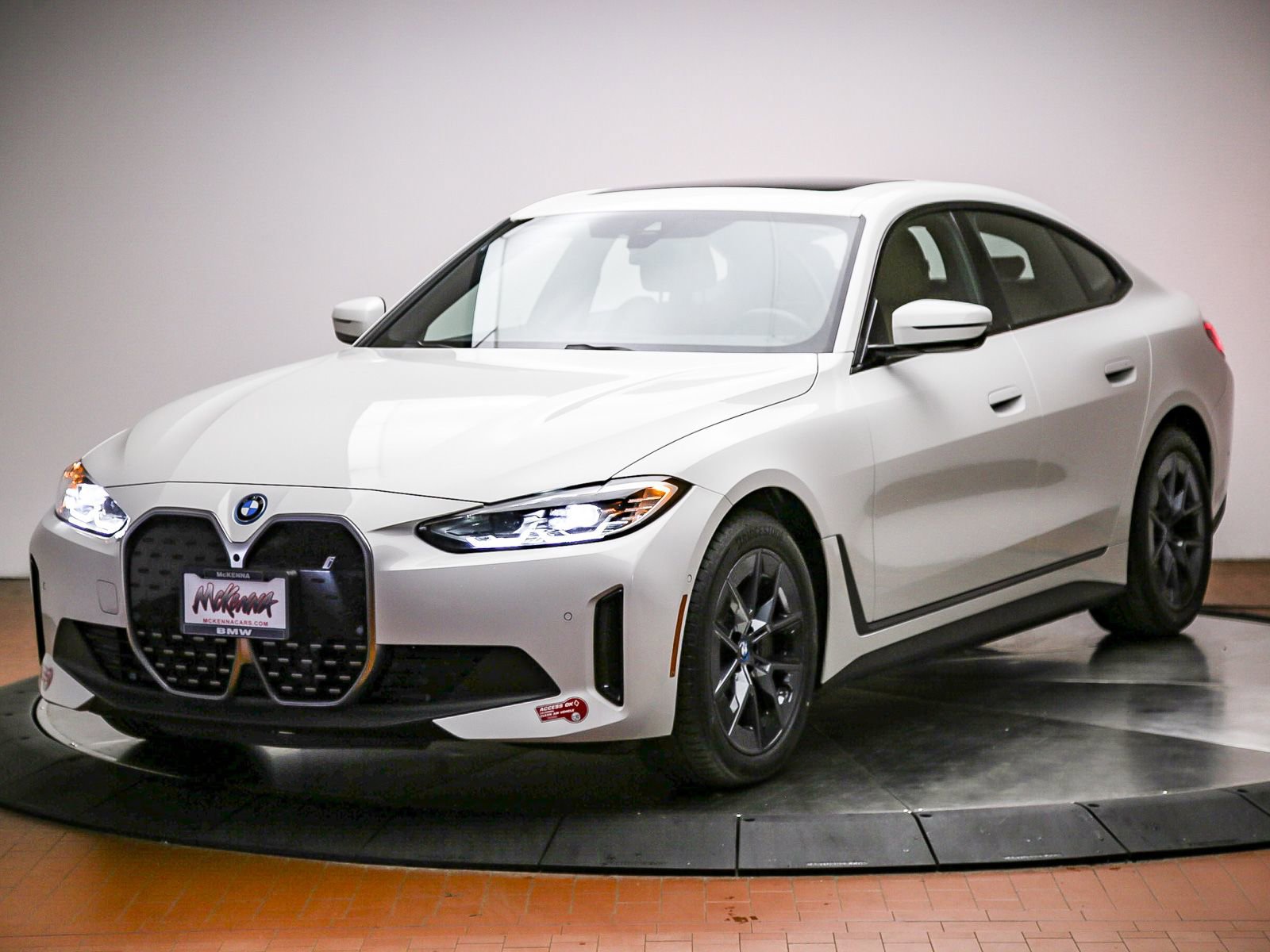 Certified 2023 BMW i4 eDrive35 w/ Premium Package RWD image 1