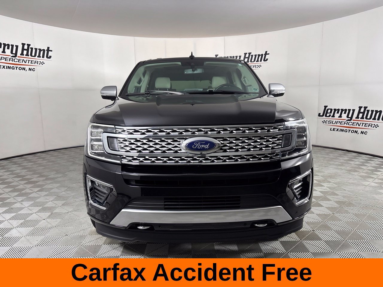 Used 2019 Ford Expedition Platinum AWD/4WD image 3