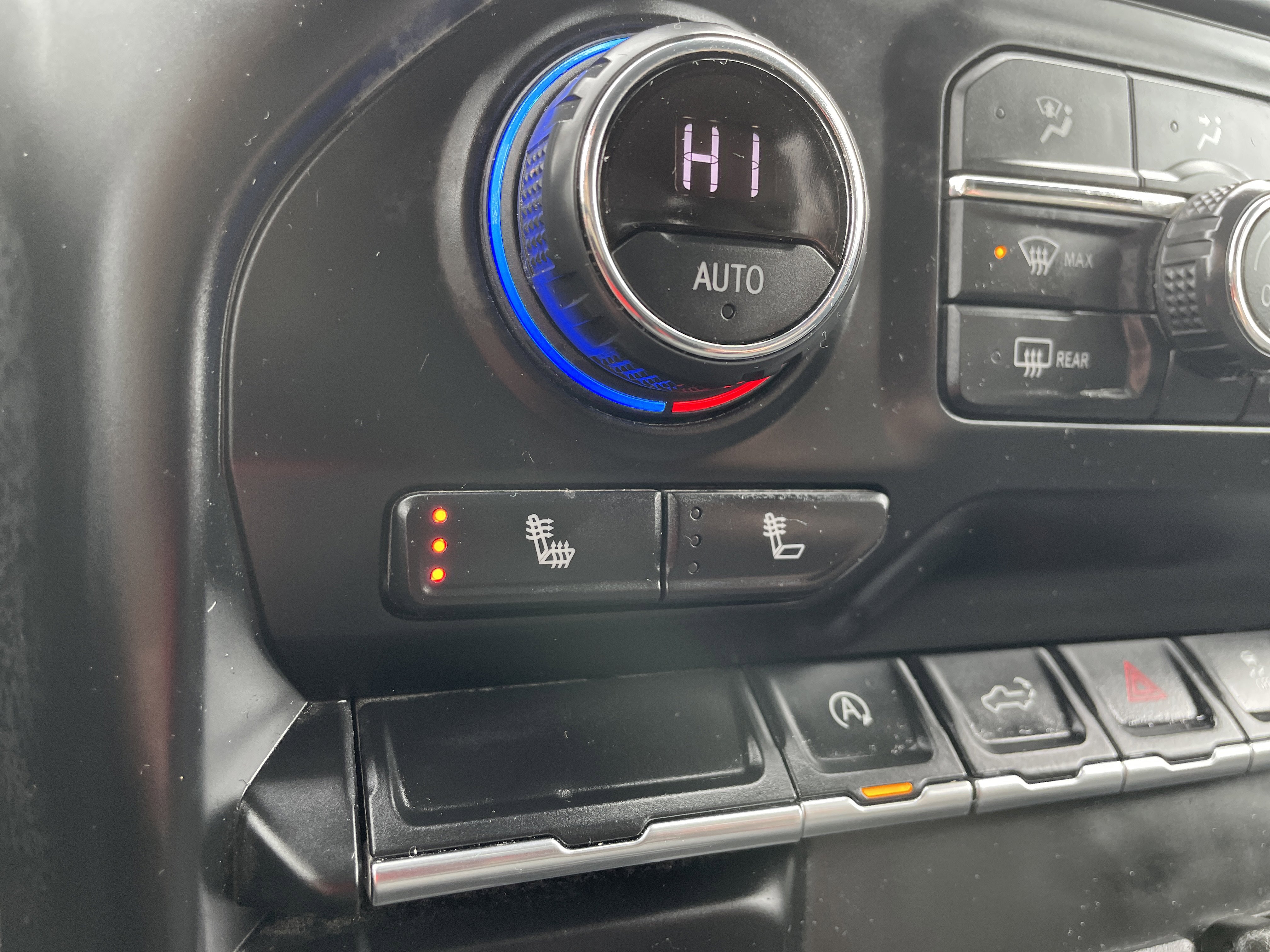 Used 2021 Chevrolet Silverado 1500 RST image 32