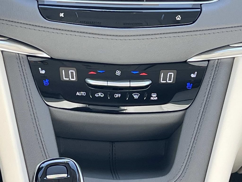 New 2026 Cadillac XT5 Premium Luxury w/ Driver Assist Package AWD/4WD image 16