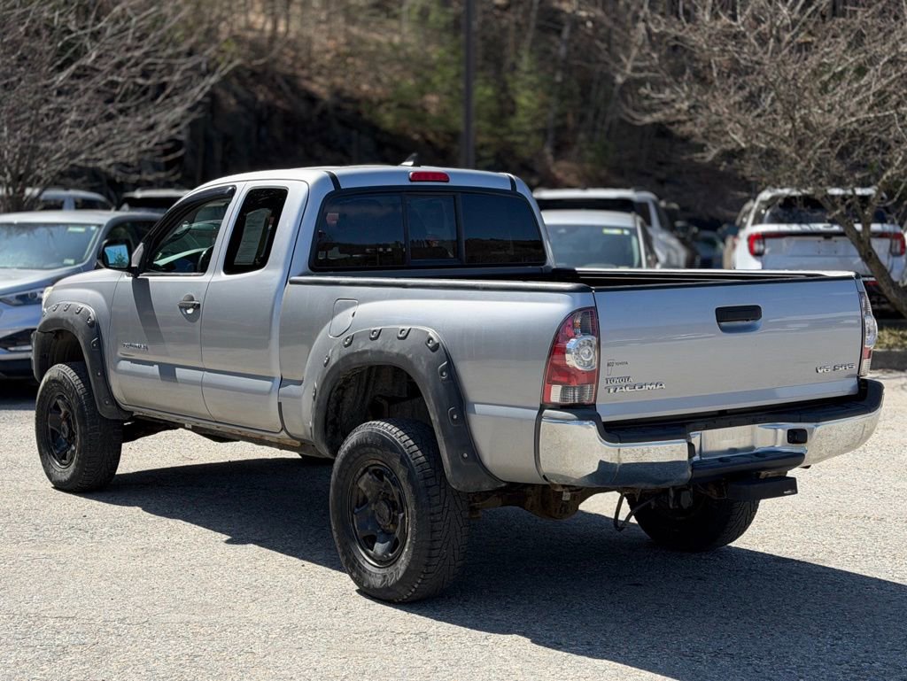 Used 2015 Toyota Tacoma 4x4 Access Cab V6 w/ SR5 Package image 3
