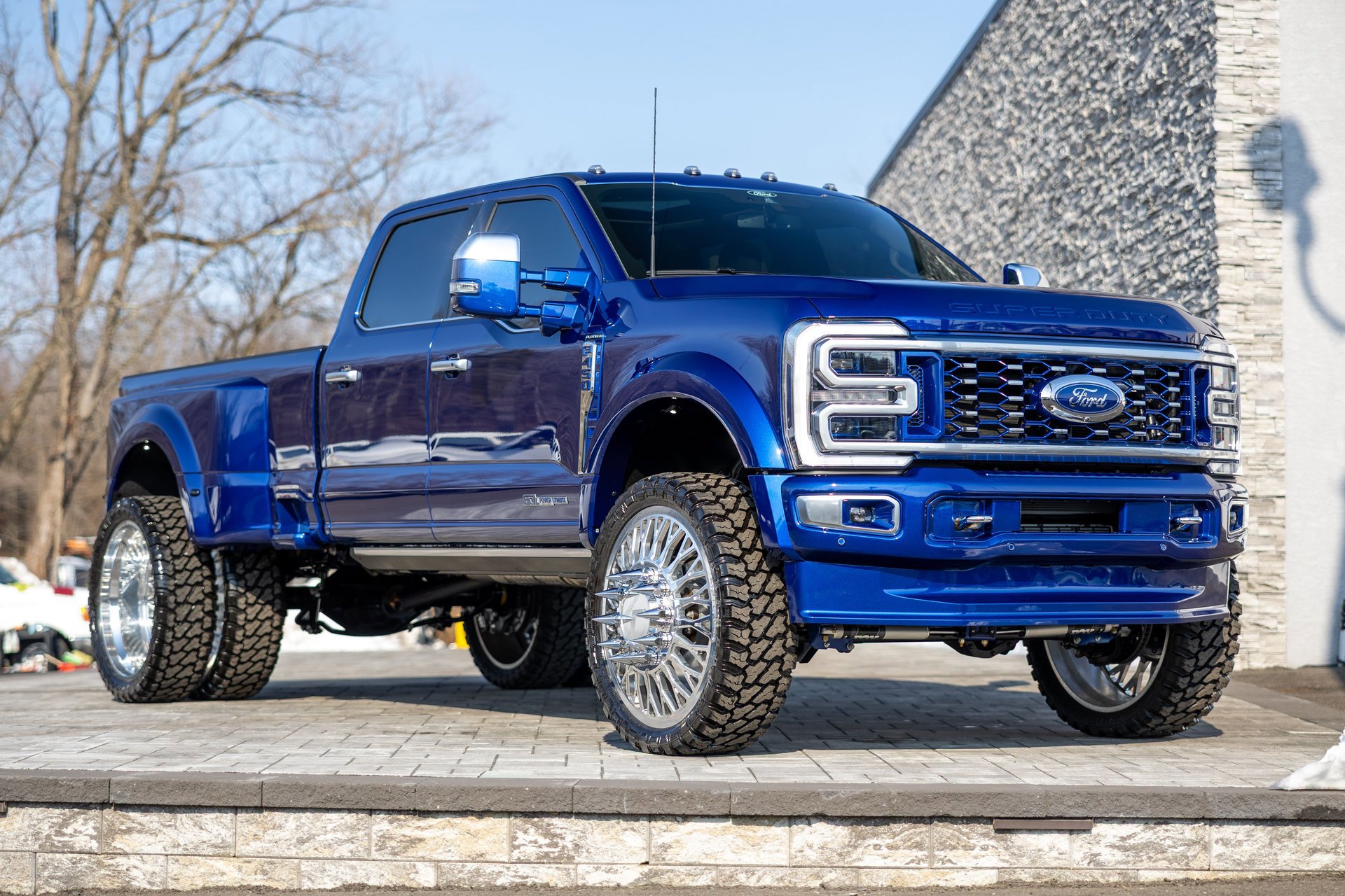 Used 2026 Ford F450 Platinum w/ Platinum Plus Package image 2