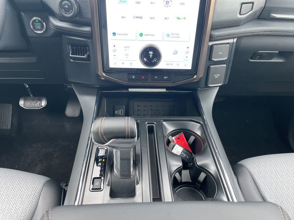 New 2025 Ford F150 Lightning Lariat image 22