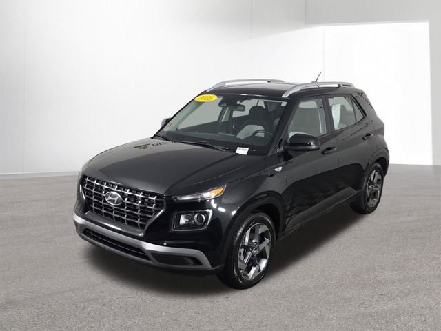 Used 2025 Hyundai Venue SEL image 44