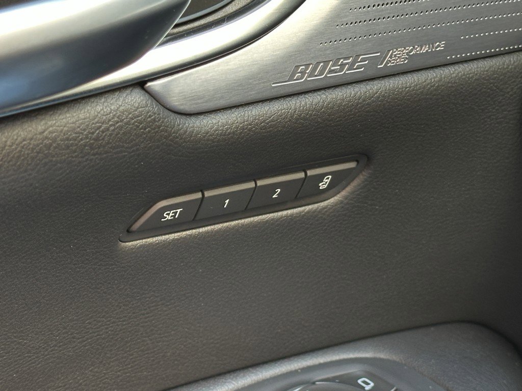 Certified 2025 Cadillac XT5 Premium Luxury image 24