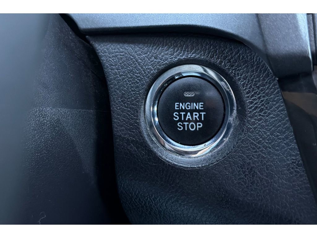 Used 2020 Toyota Sienna SE w/ SE Preferred Package FWD image 28