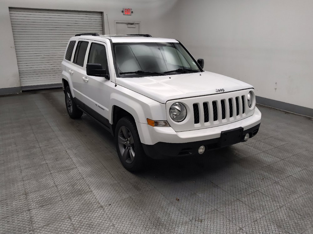 Used 2015 Jeep Patriot High Altitude AWD/4WD image 13