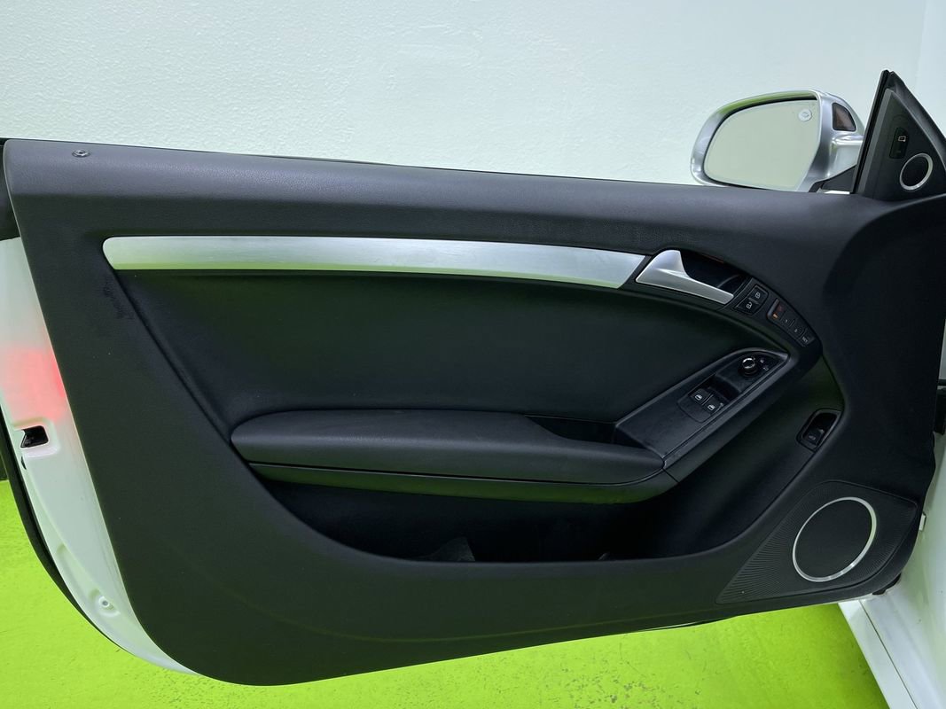 Used 2011 Audi S5 Prestige image 16