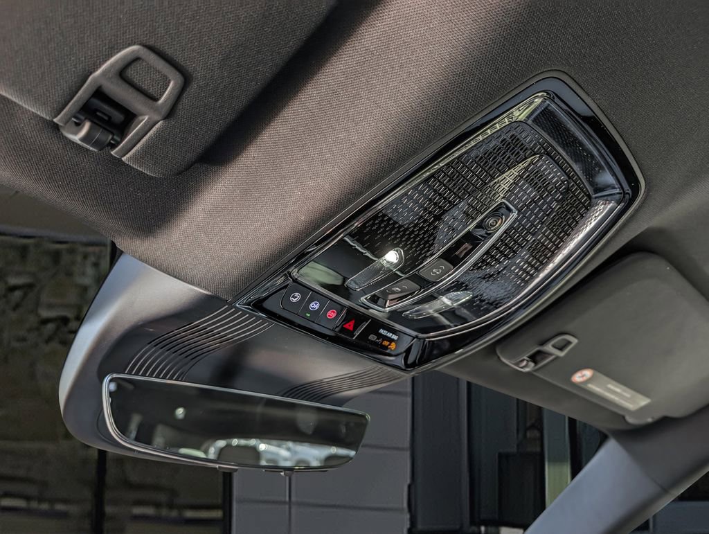 New 2026 Cadillac Vistiq Sport AWD/4WD image 34