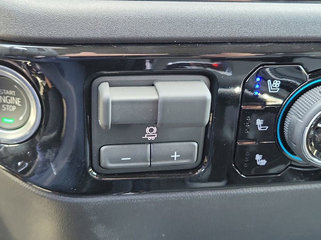New 2026 Chevrolet Silverado 1500 ZR2 AWD/4WD image 11