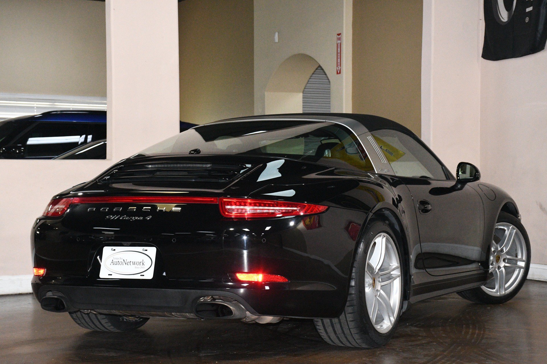 Used 2015 Porsche 911 Targa 4 AWD/4WD image 5